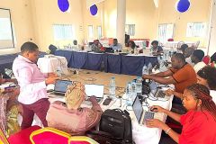 Succes-de-la-formation-sur-le-logiciel-R-a-Mbalmayo-5