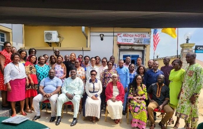 Renforcement de la surveillance épidémiologique au laboratoire au Cameroun : lancement de la troisième cohorte d&rsquo;épidemiologistes de terrain de base en service dans les laboratoires