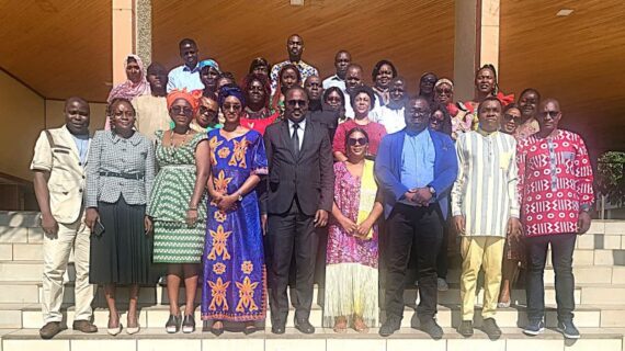 Le Cameroun lance la première cohorte destinée au renforcement de la surveillance des maladies non transmissibles par ailleurs 67ème cohorte nationale de formation en épidémiologie de terrain de base