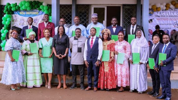 Soutenances des mémoires des ex-résidents de la cohorte 10 du  (CAFETP) à la University of Buea